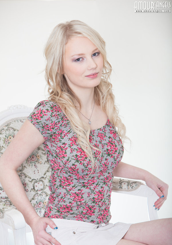 Кариночка, 25 лет, 4 размер груди